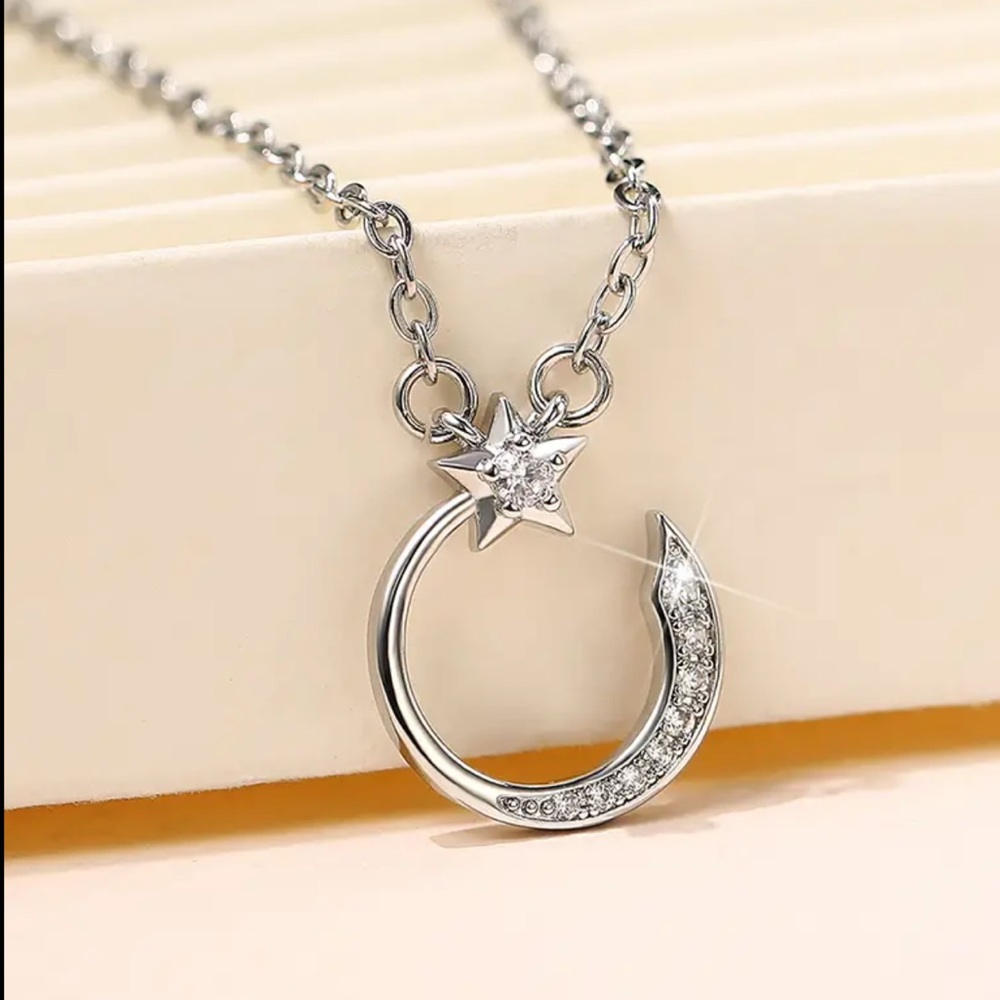 NEW Star Moon Silver 925 Diamond Necklace